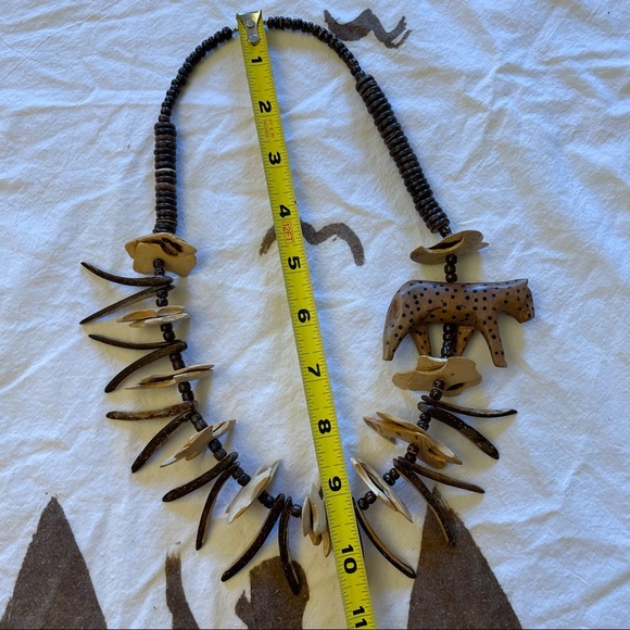 Vintage Wooden Big Cat Leopard/Cheetah Beaded Charm Necklace - Picture 8 of 9
